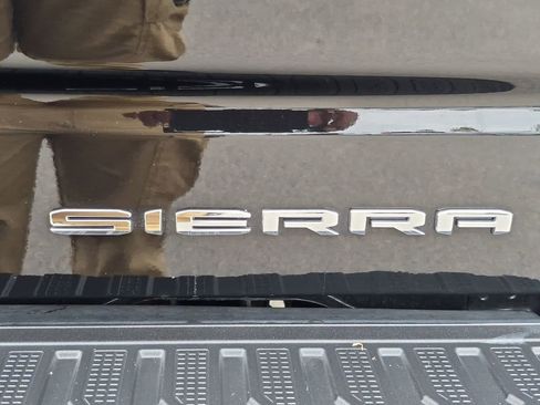 Certified 2023 GMC Sierra 1500 Denali w/ Denali Reserve Package AWD/4WD image 25