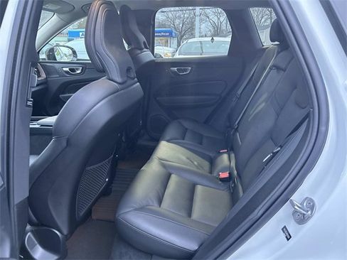 Used 2024 Volvo XC60 B5 Plus w/ Protection Package Premier image 12