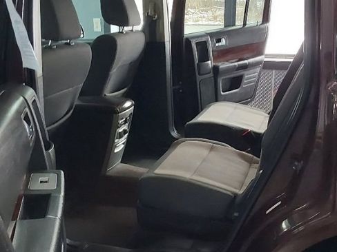 Used 2009 Ford Flex SEL image 19