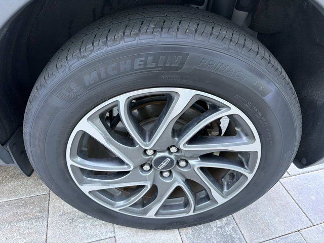Used 2020 Lincoln Corsair FWD image 33