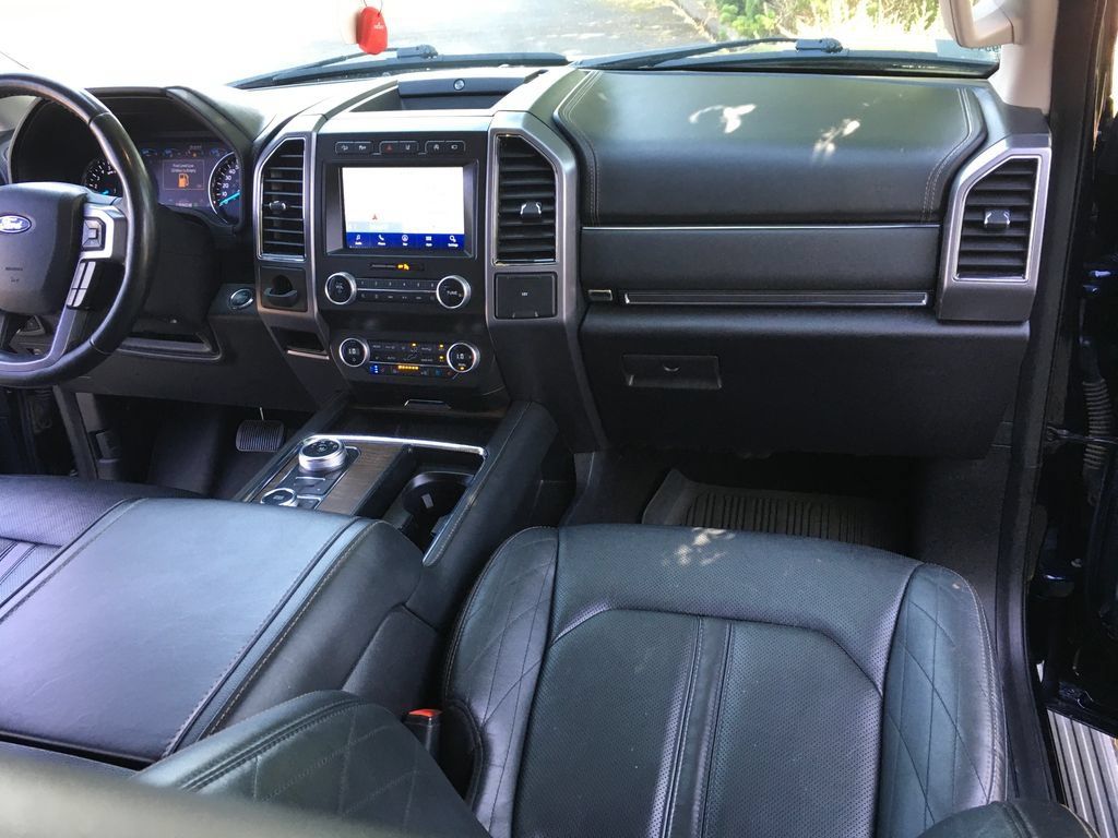 Used 2021 Ford Expedition Max Platinum AWD/4WD image 32