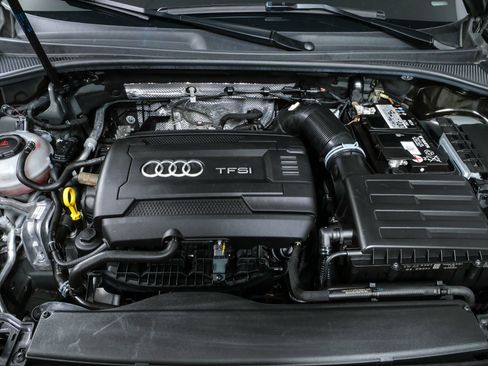 Used 2019 Audi Q3 2.0T Premium Plus w/ Premium Plus Package AWD/4WD image 36
