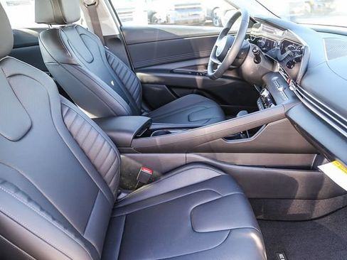 New 2026 Hyundai Elantra Limited FWD image 19