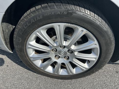 Used 2013 Buick LaCrosse Leather FWD image 9