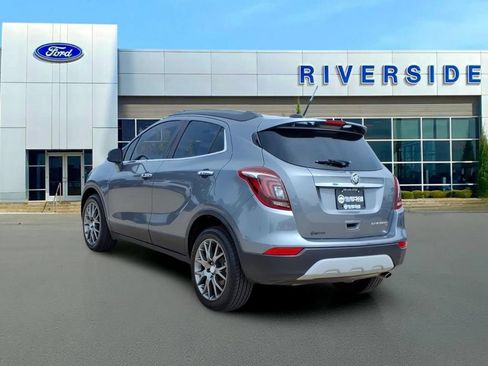 Used 2019 Buick Encore Sport Touring FWD image 5
