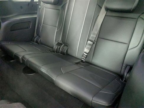 Used 2020 Chevrolet Suburban Premier image 27