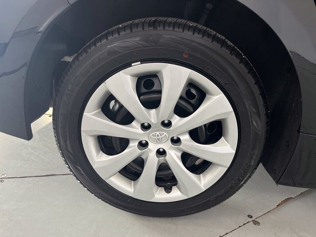 Used 2026 Toyota Corolla LE FWD image 15