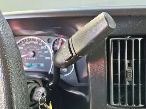 Used 2021 Chevrolet Express 3500 LS RWD image 12