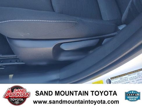 Used 2024 Toyota Corolla SE image 15