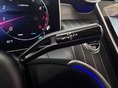 Used 2023 Mercedes-Benz GLC 300 image 17