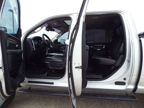 Used 2015 RAM 1500 Sport w/ Convenience Group AWD/4WD image 21
