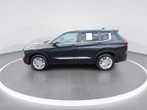 Used 2022 Mitsubishi Outlander ES image 5