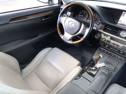 Used 2014 Lexus ES 350 FWD image 15