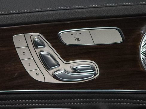 Used 2015 Mercedes-Benz C 300 4MATIC Sedan image 17