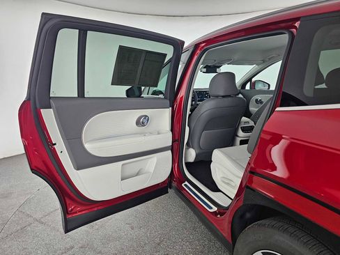 Used 2026 Hyundai Ioniq 9 SEL image 18