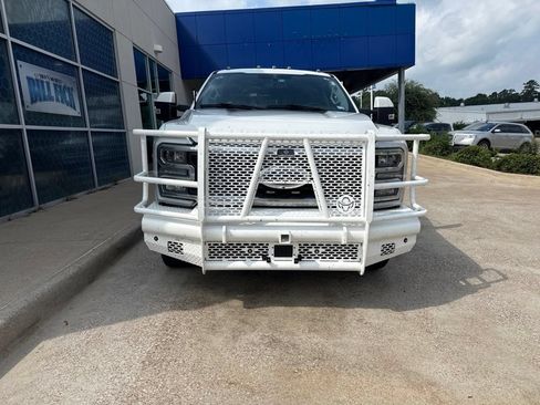 Used 2023 Ford F350 Lariat w/ Lariat Ultimate Package AWD/4WD image 3