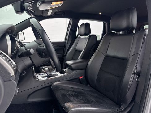 Used 2018 Jeep Grand Cherokee Altitude image 21