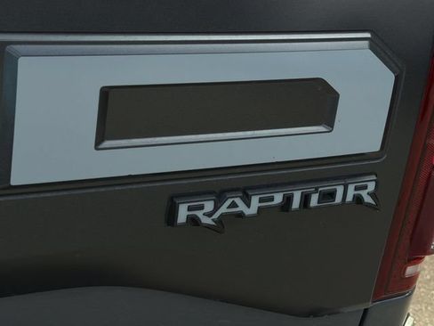Used 2018 Ford F150 Raptor w/ Equipment Group 802A Luxury AWD/4WD image 11