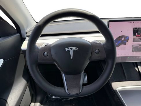 Used 2022 Tesla Model Y Performance AWD/4WD image 12