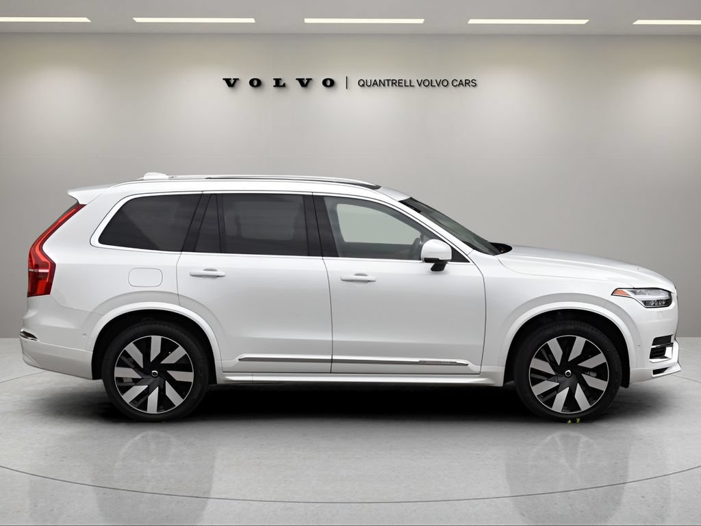 Used 2024 Volvo XC90 T8 Plus w/ Protection Package Premier AWD/4WD image 3