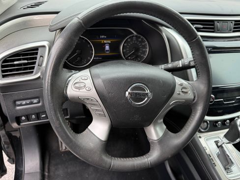 Used 2017 Nissan Murano Platinum w/ Platinum Technology Package image 6
