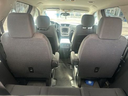 Used 2016 GMC Acadia SLE image 10