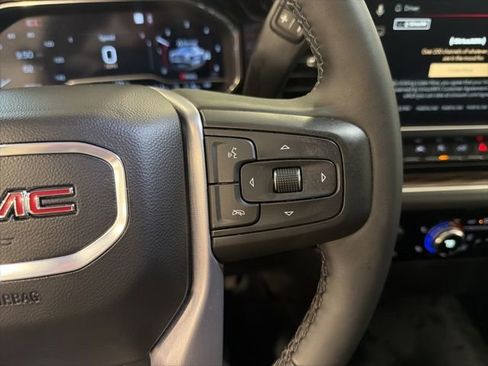 Used 2025 GMC Sierra 1500 Elevation image 22
