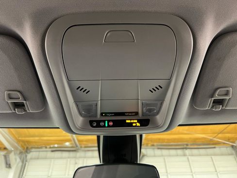 Used 2023 Chevrolet Blazer LT AWD/4WD image 19