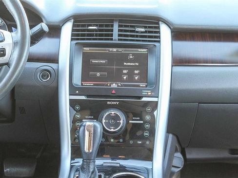 Used 2012 Ford Edge Limited image 17