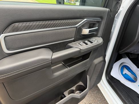 New 2026 RAM 2500 Big Horn AWD/4WD image 19