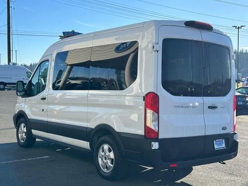 Used 2019 Ford Transit 150 XLT image 4