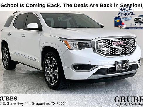 Used 2017 GMC Acadia Denali w/ Technology Package AWD/4WD image 1