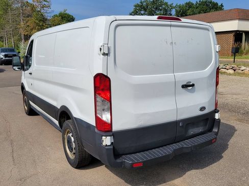 Used 2019 Ford Transit 150 130 Low Roof RWD image 5