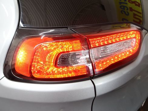 Used 2016 Jeep Cherokee Latitude image 27