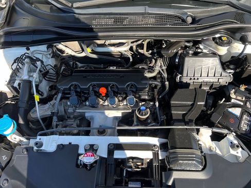 Used 2021 Honda HR-V Sport image 16