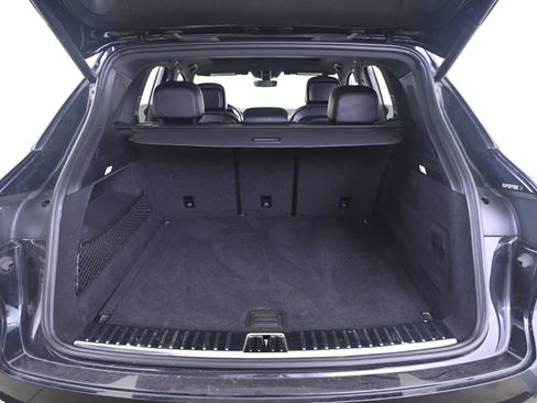 Certified 2020 Porsche Cayenne AWD/4WD image 15