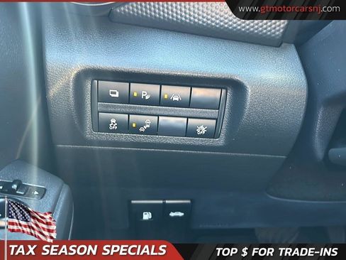 Used 2021 Nissan Kicks S FWD image 25