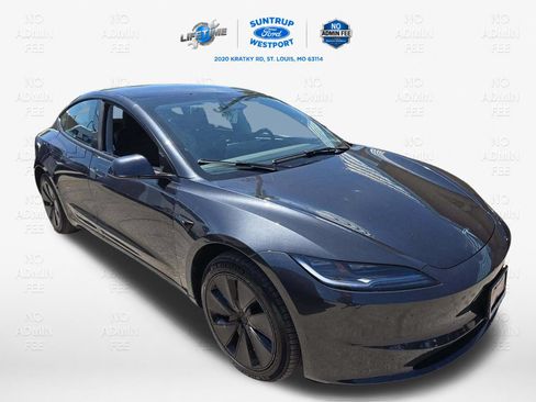 Used 2025 Tesla Model 3 Long Range RWD image 2