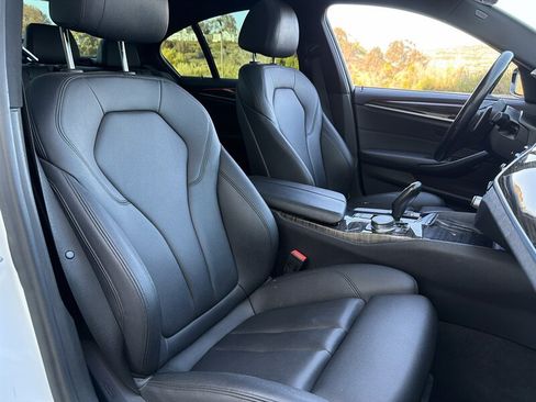Used 2018 BMW 530i RWD image 20