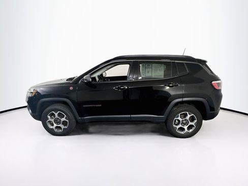 Used 2022 Jeep Compass Trailhawk w/ Trailhawk Convenience Group AWD/4WD image 8