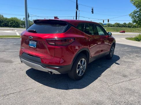 Used 2023 Chevrolet Blazer LT FWD image 3