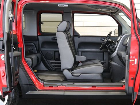Used 2005 Honda Element EX image 47