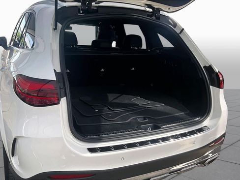 Certified 2025 Mercedes-Benz GLC 350e 4MATIC image 37