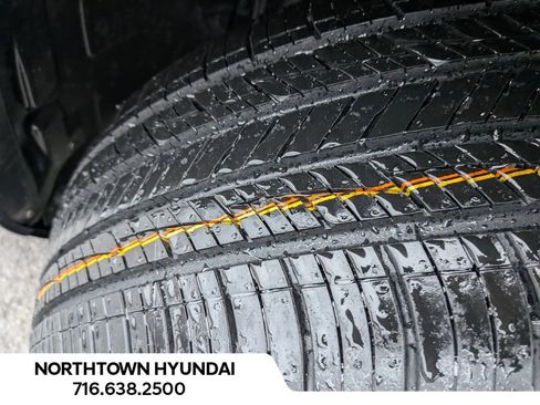 Used 2024 Volkswagen Atlas SE image 39