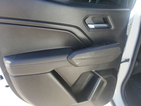 Used 2023 Chevrolet Colorado LT w/ LT Convenience Package II image 14