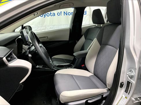 Used 2023 Toyota Corolla LE FWD image 10