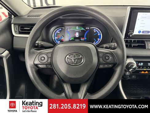 Certified 2025 Toyota RAV4 XLE image 28