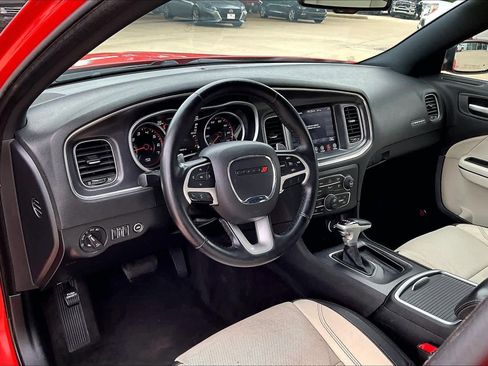 Used 2017 Dodge Charger SXT w/ Plus Group RWD image 14