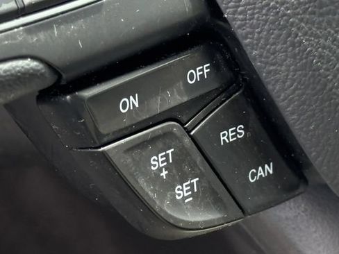 Used 2019 Ford Escape SEL AWD/4WD image 12