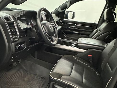 Used 2024 RAM 1500 Laramie AWD/4WD image 10